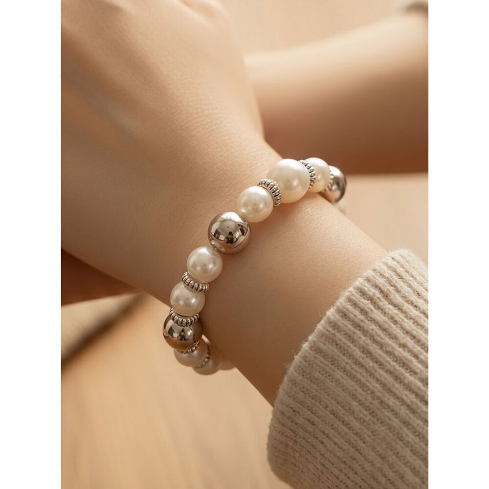 Elegant Pearl & Silver Bracelet White Beaded Minimal Bridal Chic Modern Classic